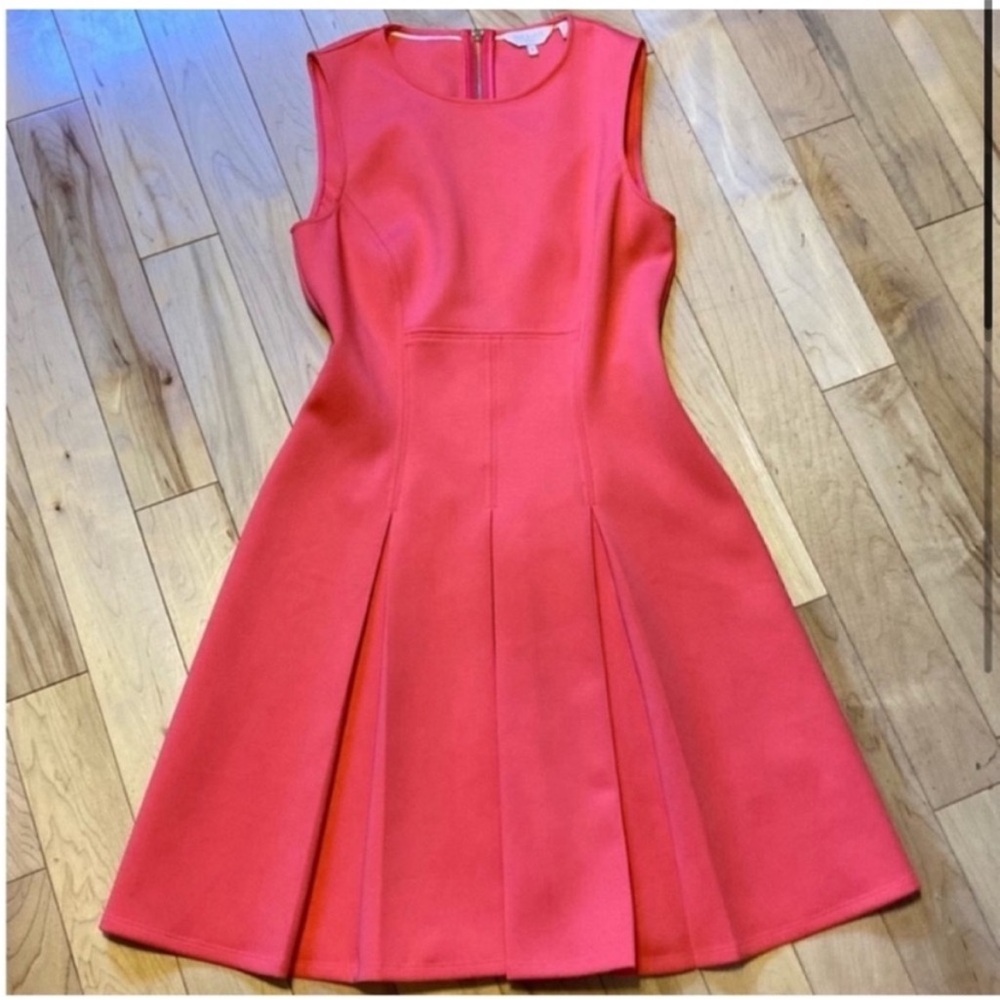 Ted Baker Coral sleeveless skater style dress exposed back gold zipper size 8-10 - Picture 2 of 13